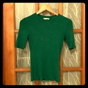 Short sleeve rubbed fitted t-shirt